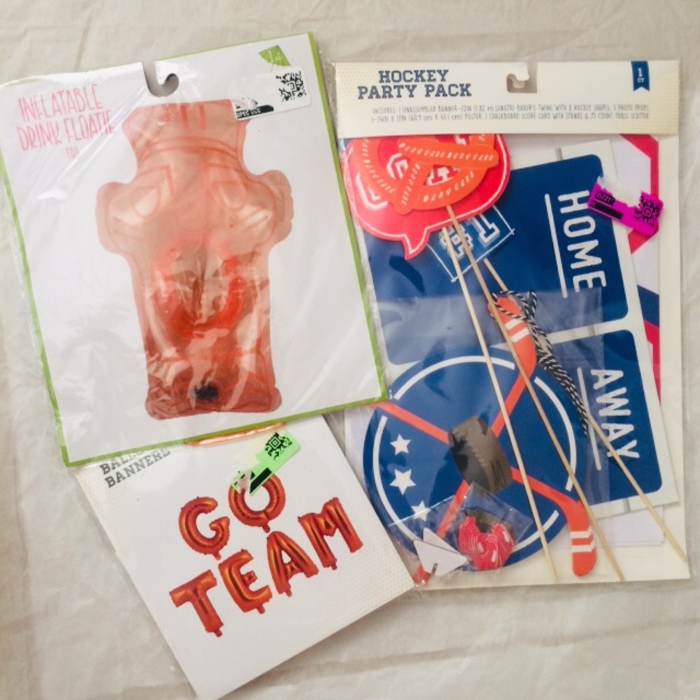 New sports party deco game night bundle